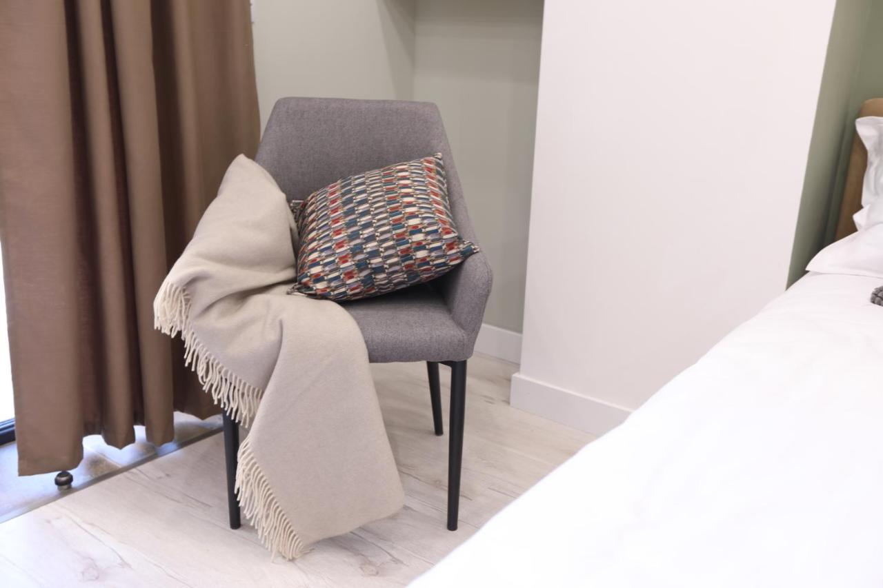 Hotelise I Bells-Of-Ireland Apartment Jereván Kültér fotó