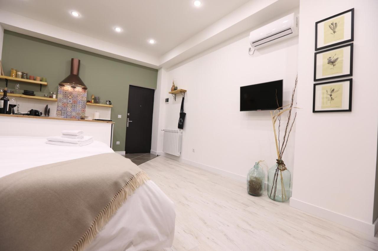 Hotelise I Bells-Of-Ireland Apartment Jereván Kültér fotó