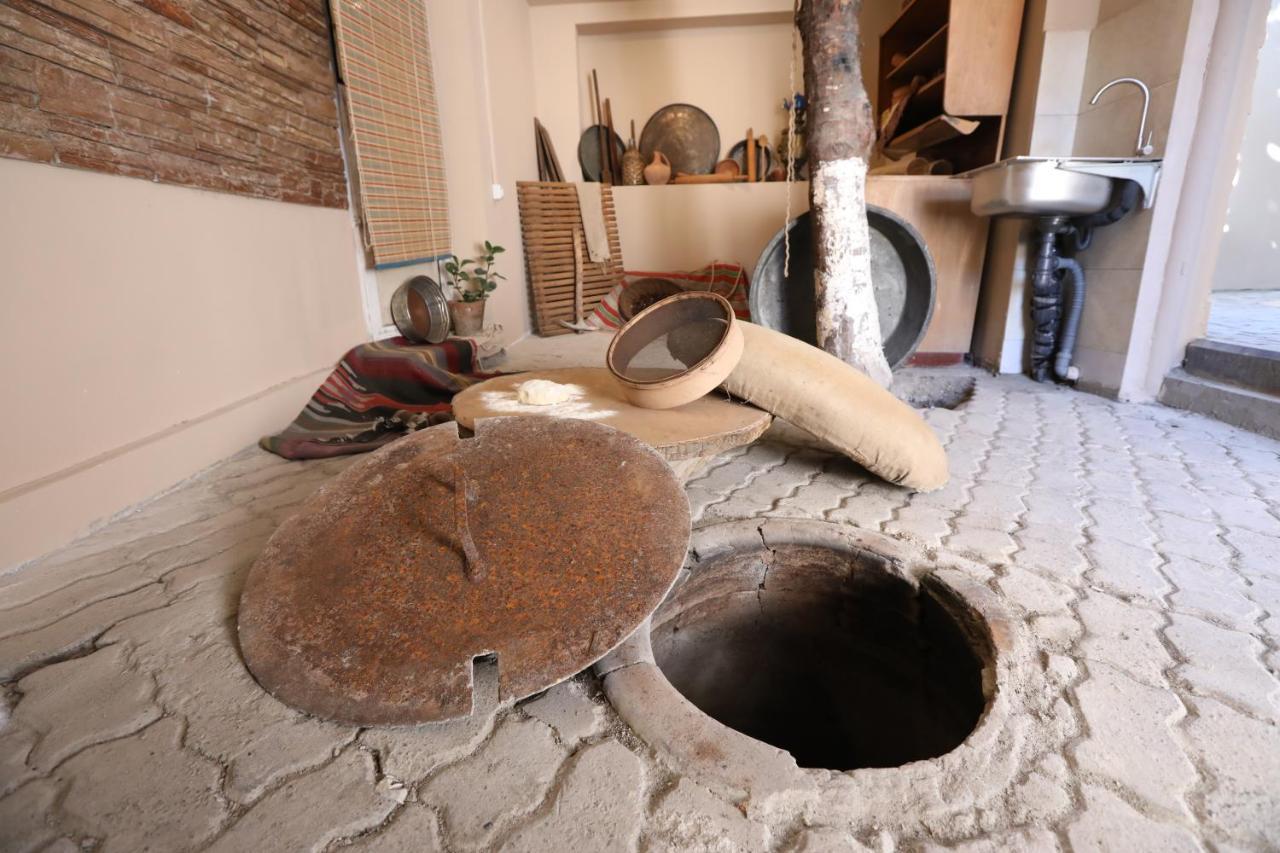 Hotelise I Bells-Of-Ireland Apartment Jereván Kültér fotó