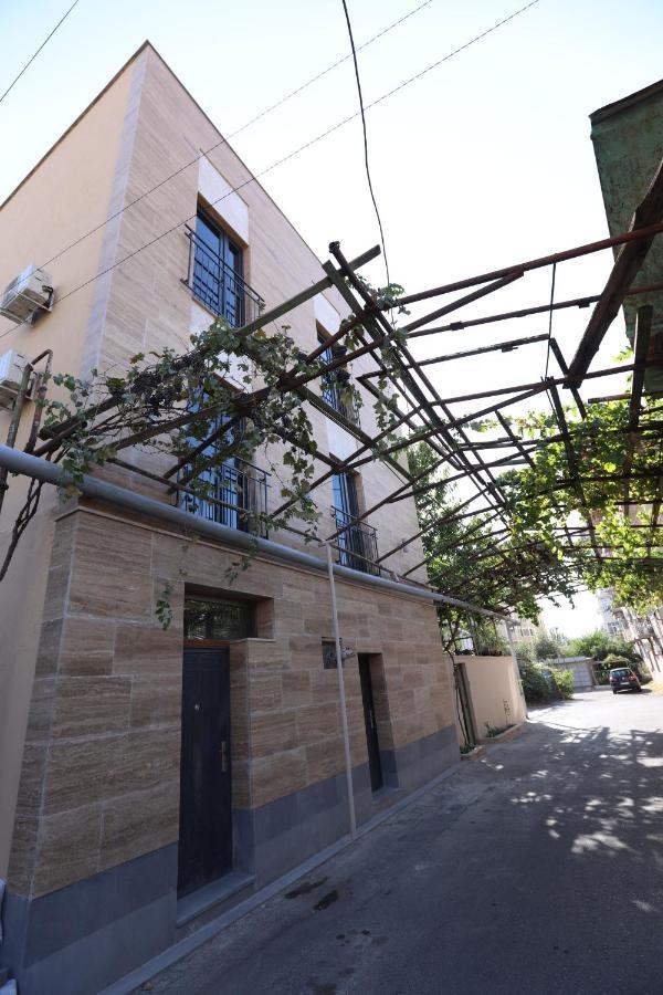 Hotelise I Bells-Of-Ireland Apartment Jereván Kültér fotó