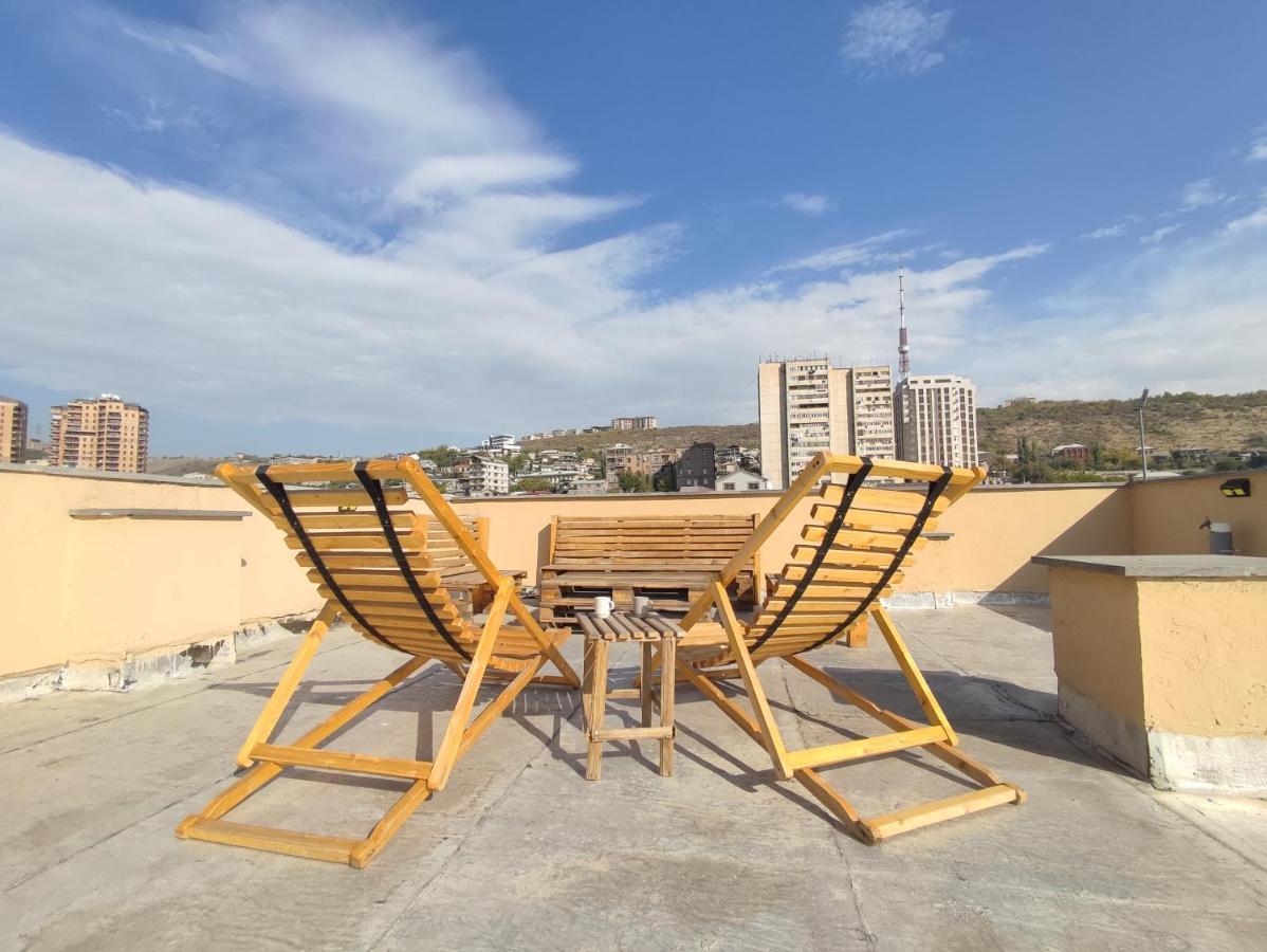 Hotelise I Bells-Of-Ireland Apartment Jereván Kültér fotó
