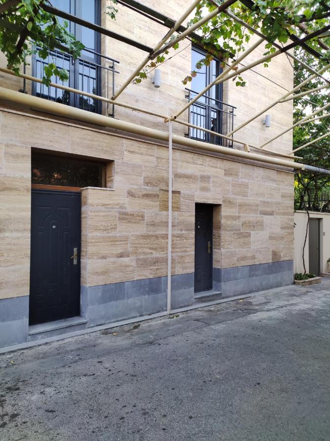 Hotelise I Bells-Of-Ireland Apartment Jereván Kültér fotó